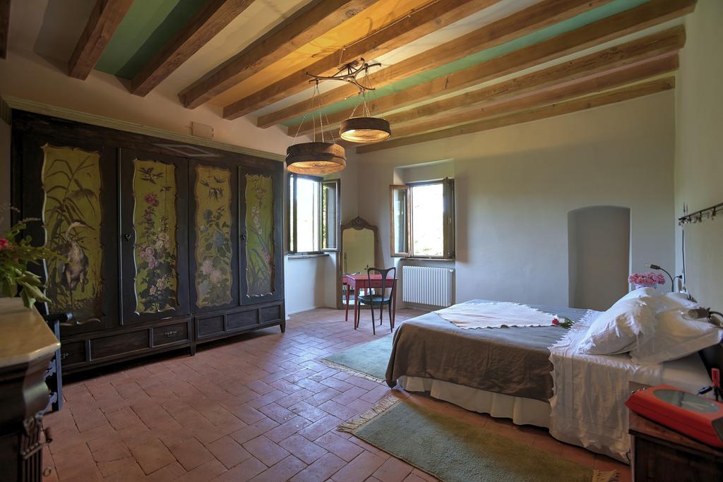 Palazzo Gatteschi Apartment Poppi Bilik gambar