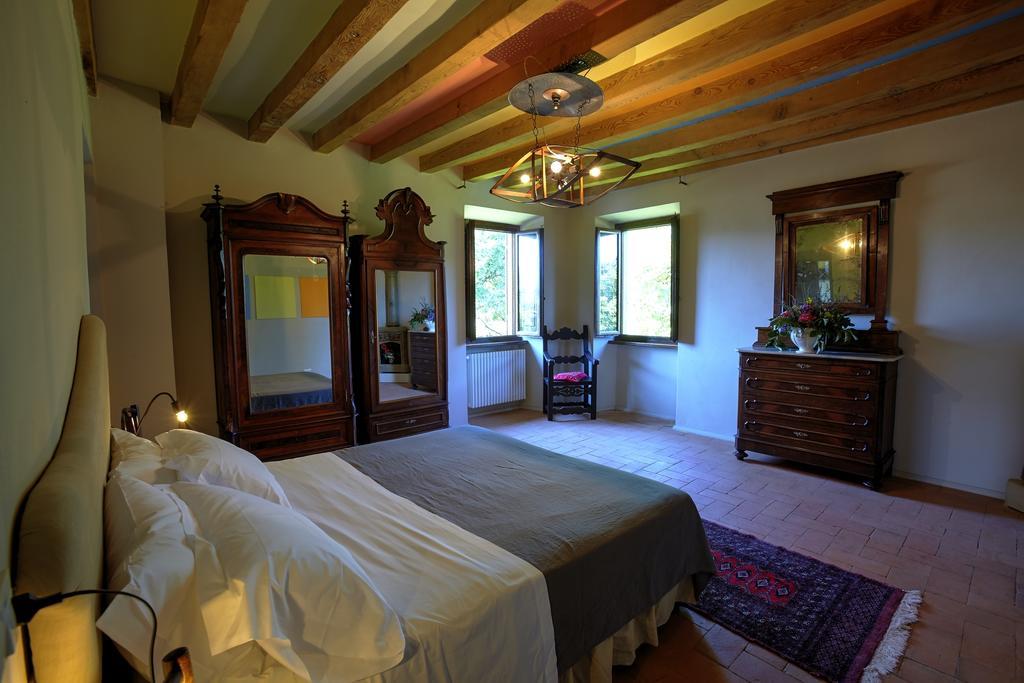 Palazzo Gatteschi Apartment Poppi Bilik gambar